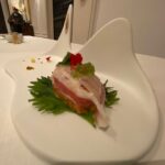 2021 - Restaurante El Doncel - Trucha en tartar, shiso y tocino veteado